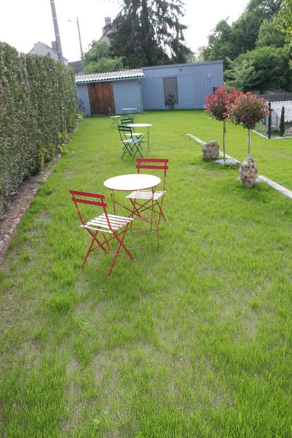 Hotel Le Saint Hubert Arcis-sur-Aube Exterior foto